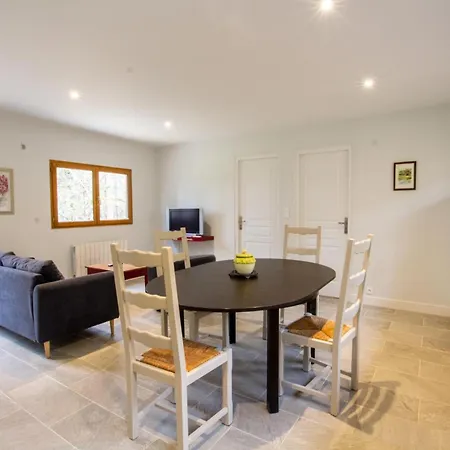 Rustique Avec Terrasse Et Wifi Au Coeur Du Perigord Noir - Fr-1-616-387 Holiday home *