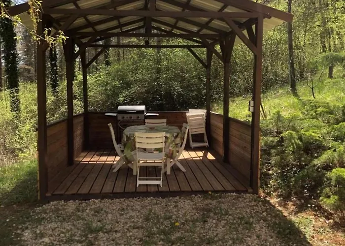 Rustique Avec Terrasse Et Wifi Au Coeur Du Perigord Noir - Fr-1-616-387 Saint-Pompont